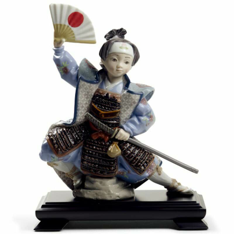 リヤドロ 五月人形 Lladro 桃太郎 子供大将飾り 浮世人形 台座付 【2024年度新作】【国内正規流通品】 h065-01008641Ω