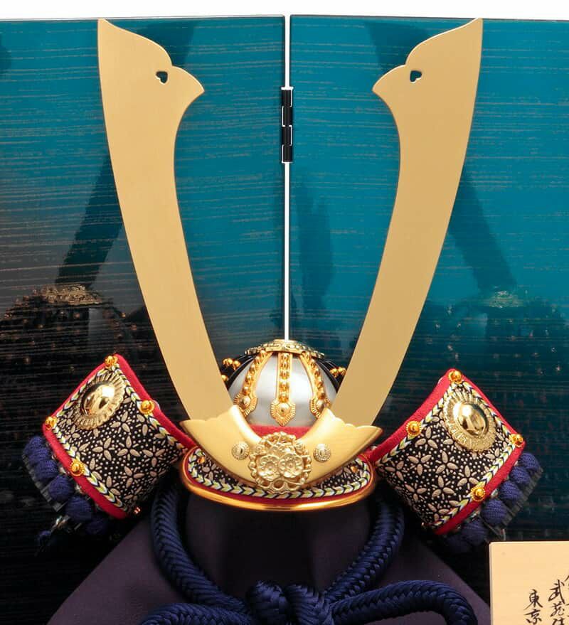 海外品 五月人形 久月 コンパクト 兜平飾り 兜飾り 大越広孝作 黒小札 正絹紺糸肩樫鳥縅 8号 本印伝韋 【2024年度新作】 h065-k-11714 D-54Ω 【AAA2814331685】(102850円)